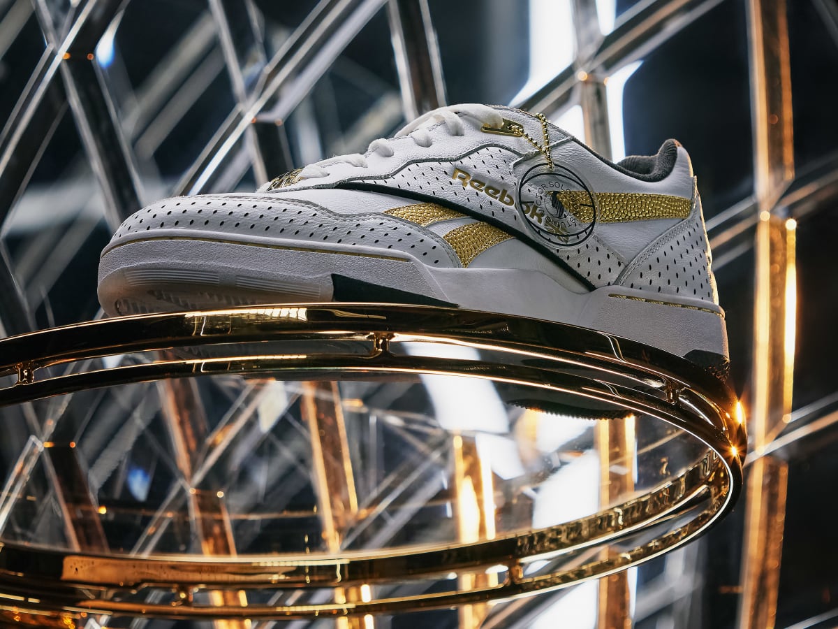 Gold reebok outlet sneakers