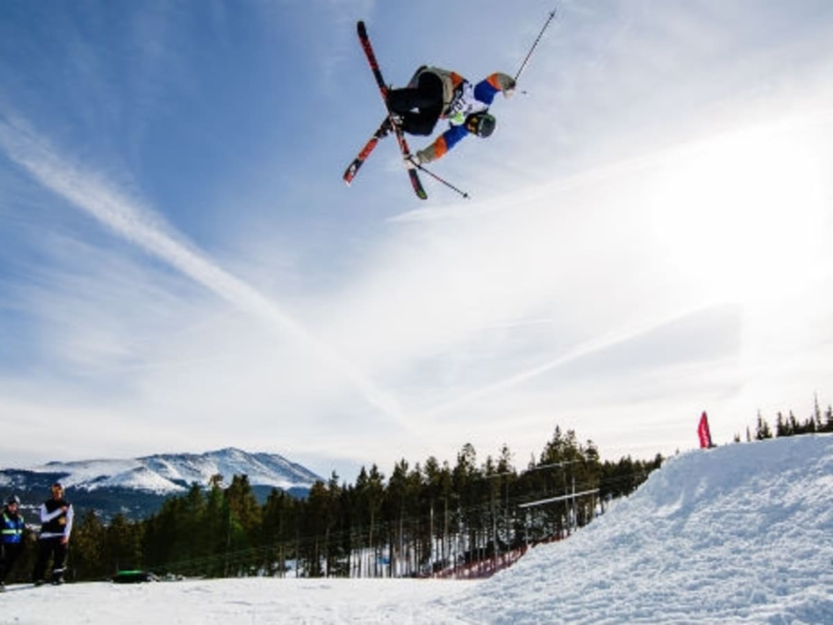 Freestyle skiing outlet