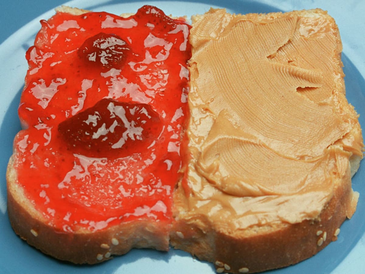 Is peanut butter top sandwich good after workout