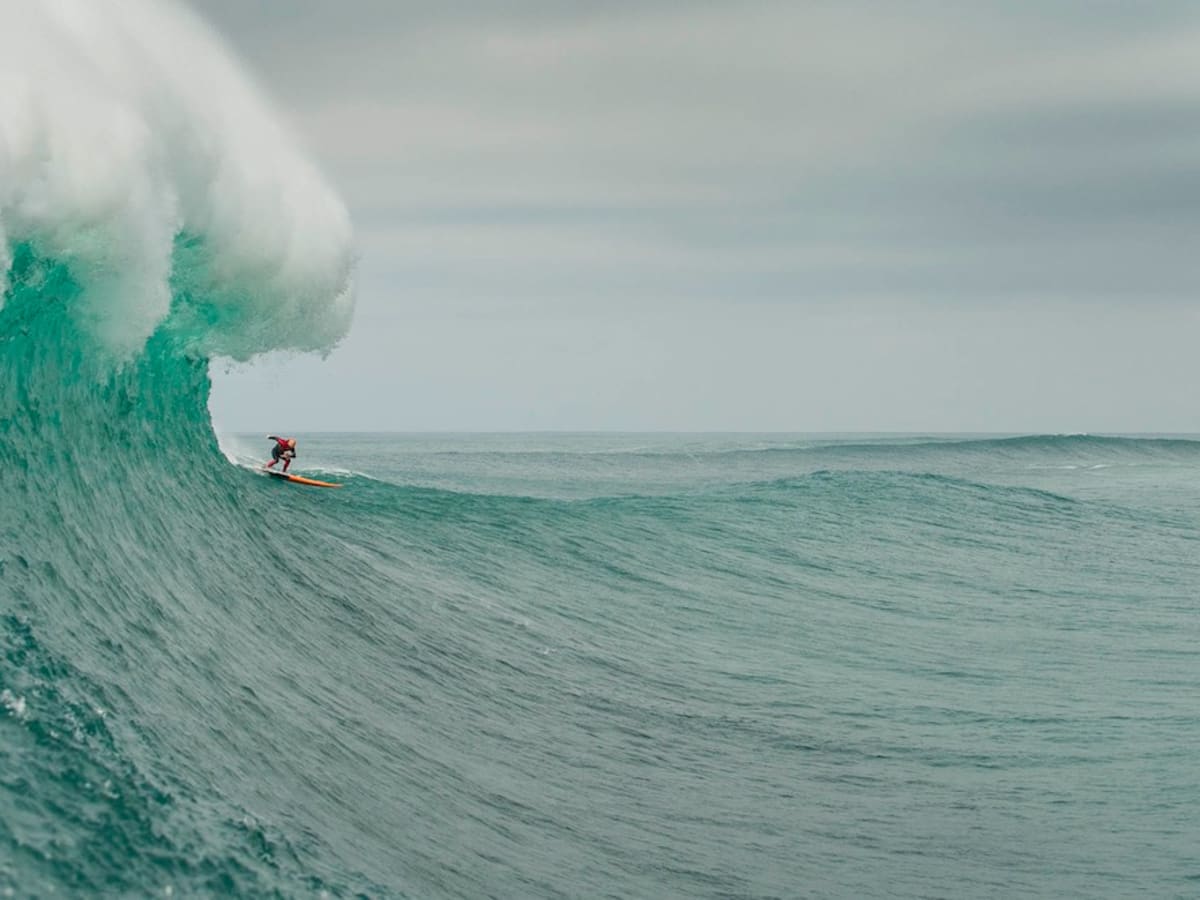 American surfer heaviest sales wave