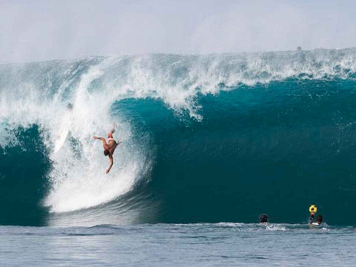 Teahupoo biggest wave hot sale