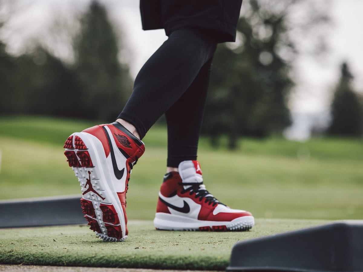 Nike turf golf shoes top