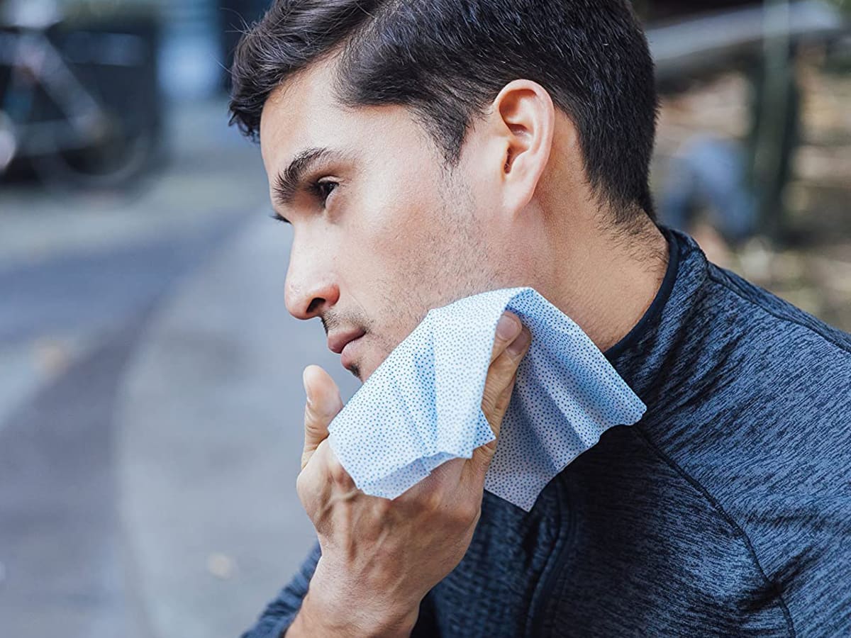 Face wipes hotsell for men