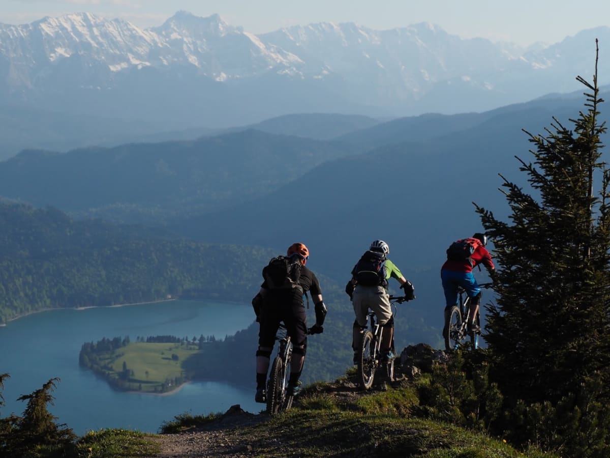 Best mountain bike apparel shop