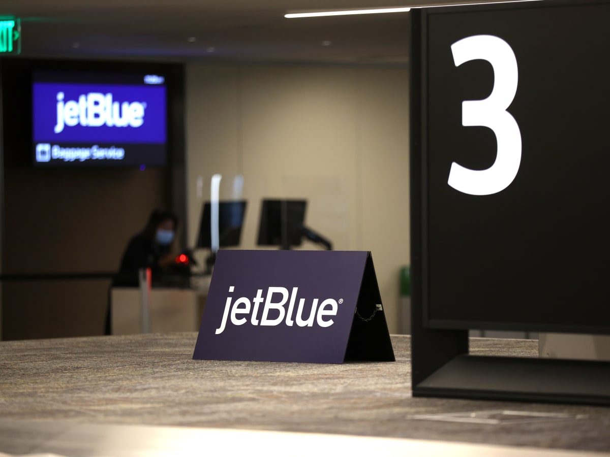 Jetblue baggage new arrivals skis