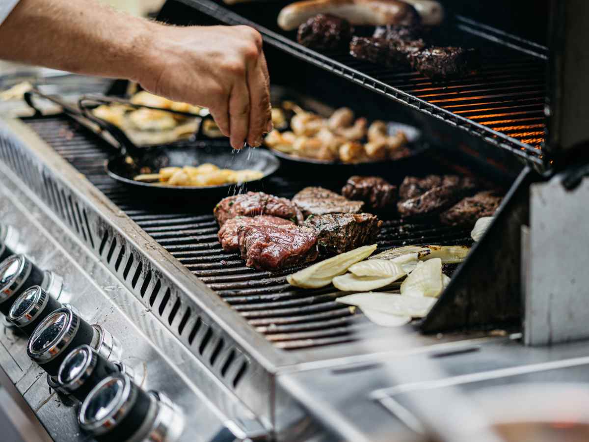 Seasoning a gas grill on sale