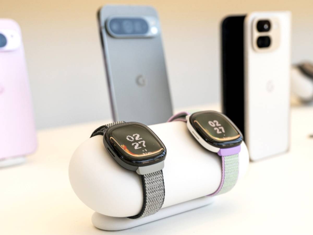 Fitbit versa lte sales