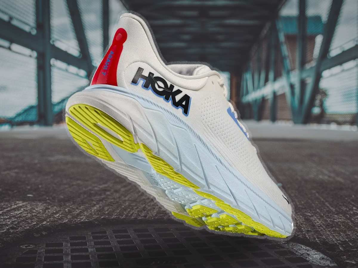 Hoka arahi 2 size 9 hotsell