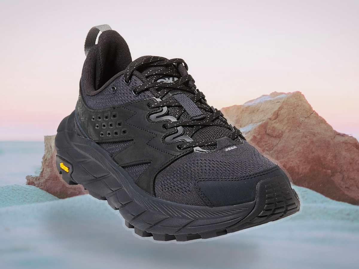 Hiking shoe sales new arrivals