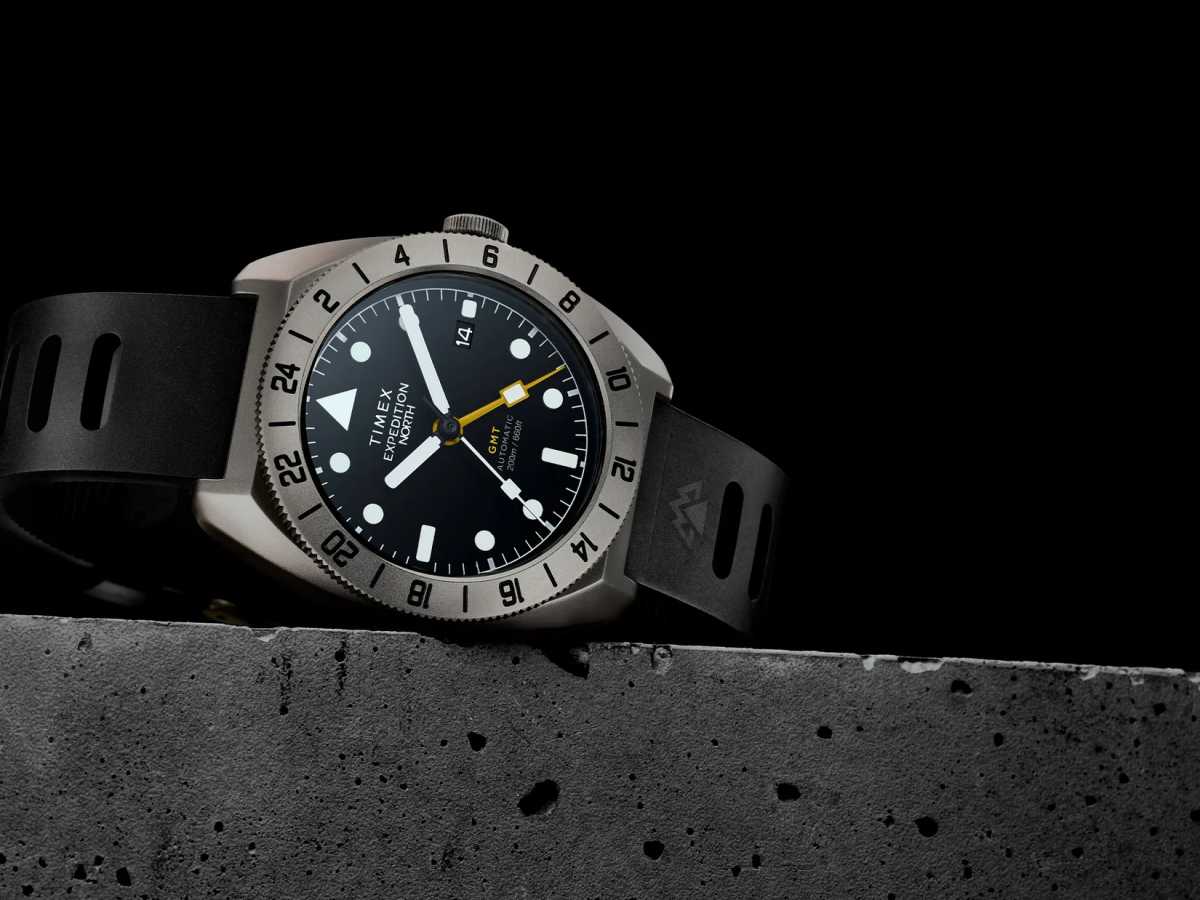 商品画像：The James Brand × Timex Automatic GMT Titanium Watch 4