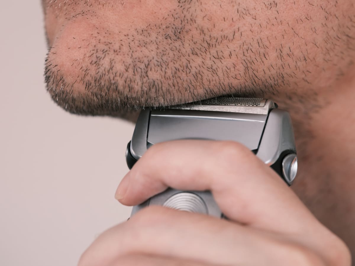 Men's electric shaver ratings outlet