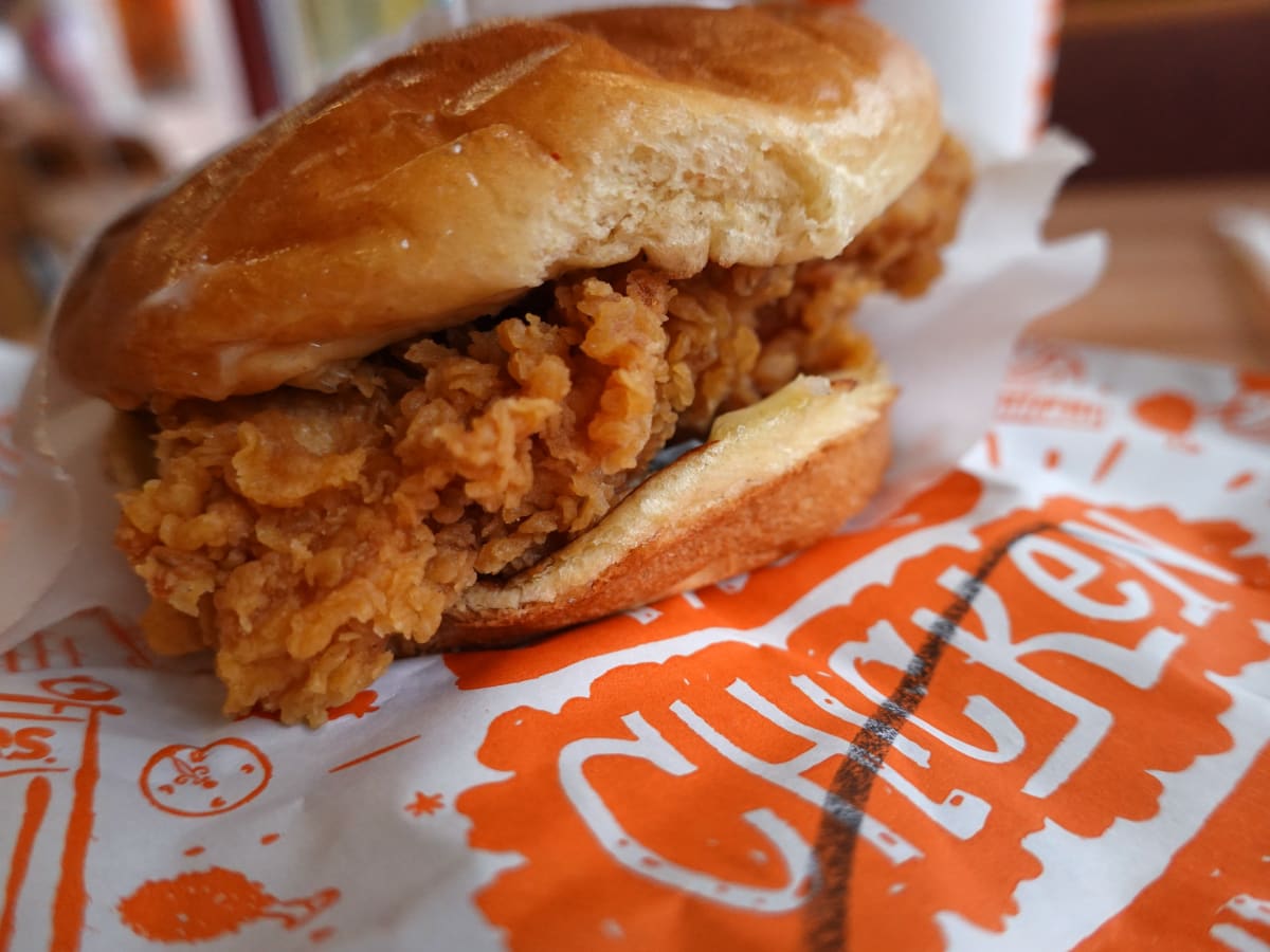 Popeyes chicken top sandwich price