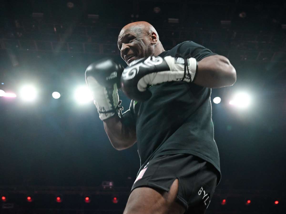 Mike Tyson Jake Paul Show Training Results on Physique in Weigh In for Big Fight Men s Journal