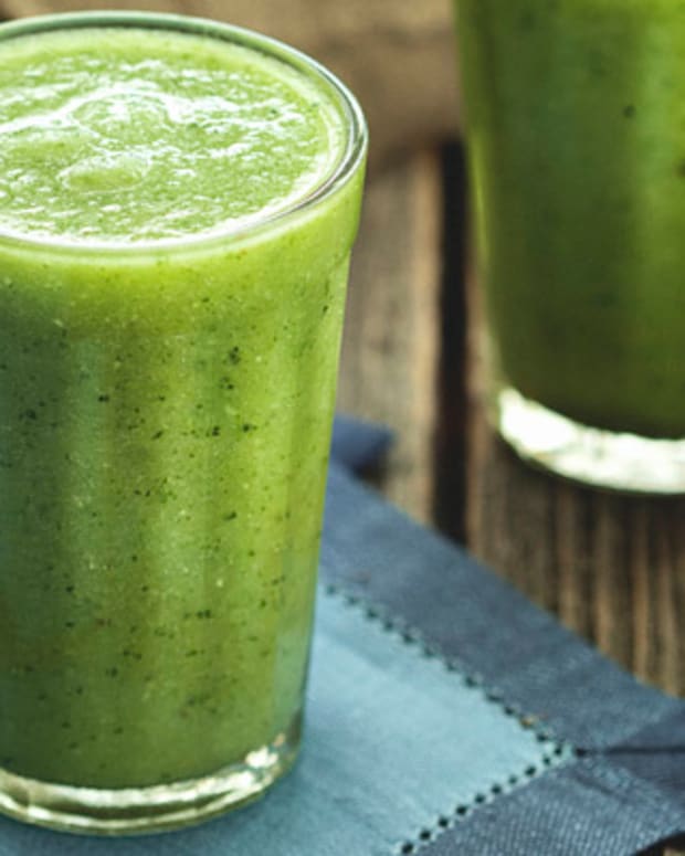 Recipe How to Make a Cantaloupe Green Smoothie Men's Journal