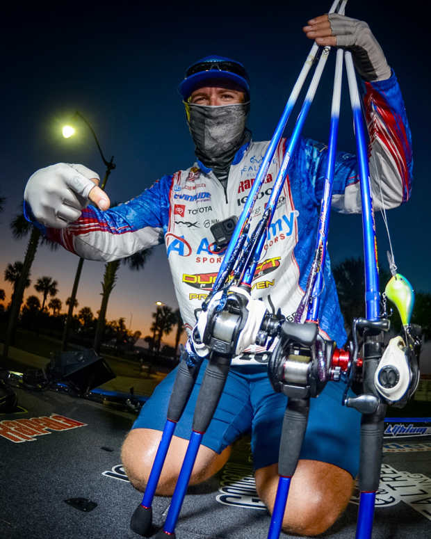 What lures did the top 10 throw last time they fished the Kissimmee Chain in May?