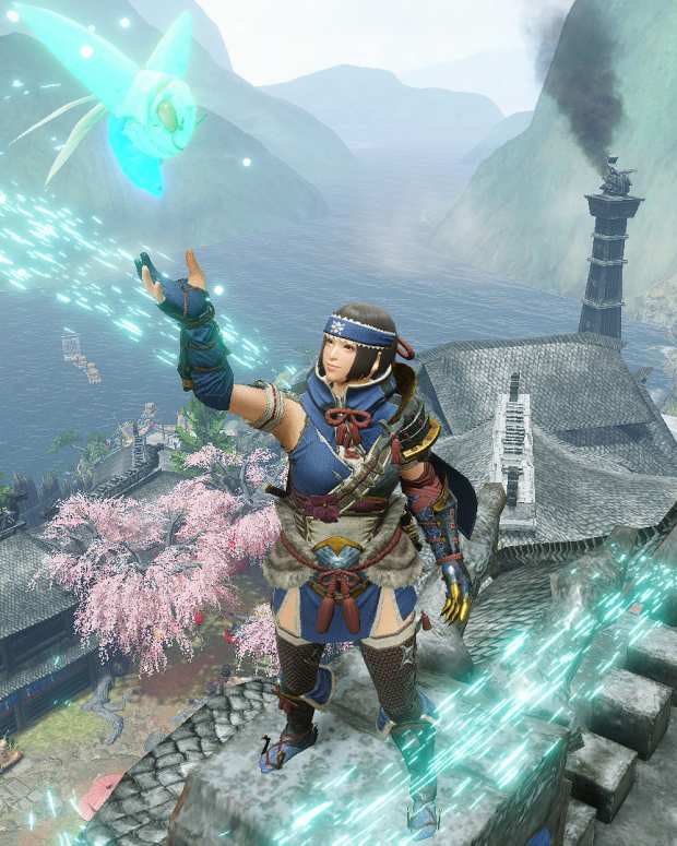 A player holding up a wirebug in Monster Hunter Rise