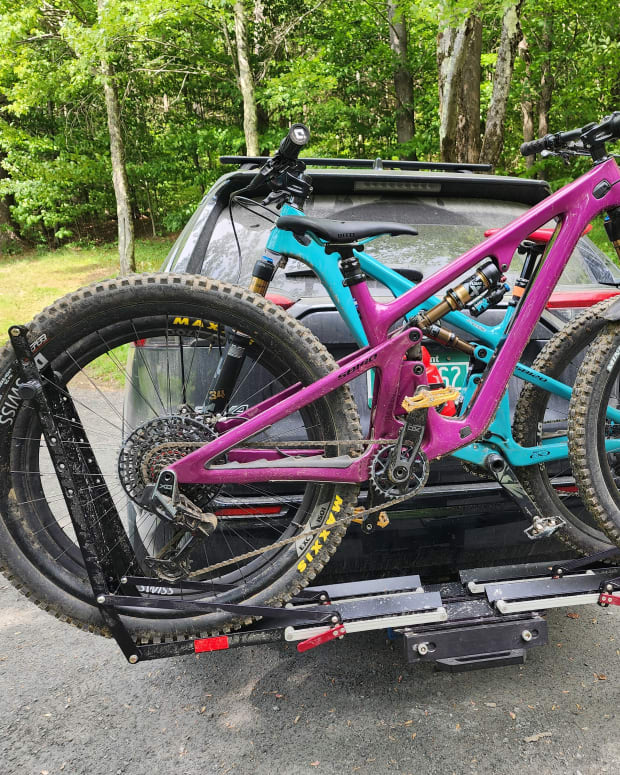 The 1Up Heavy Duty Double is the best hitch bike rack when you need lots of ground clearance.