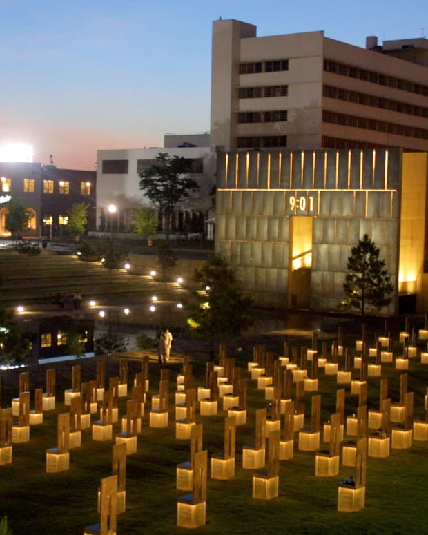 390424 32: Dawn breaks over the Oklahoma National Memorial on the day of Timothy McVeigh''s execution June 11, 2001 in Oklahoma City, Oklahoma. (Photo by Joe Raedle/Getty Images)