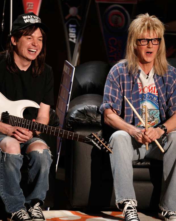 UNIVERSAL CITY, CA - JUNE 01:  Actors Mike Myers (L) and Dana Carvey as Wayne and Garth from "Wayne's World" onstage during the 17th annual MTV Movie Awards held at the Gibson Amphitheatre on June 1, 2008 in Universal City, California.  (Photo by Kevin Winter/Getty Images)