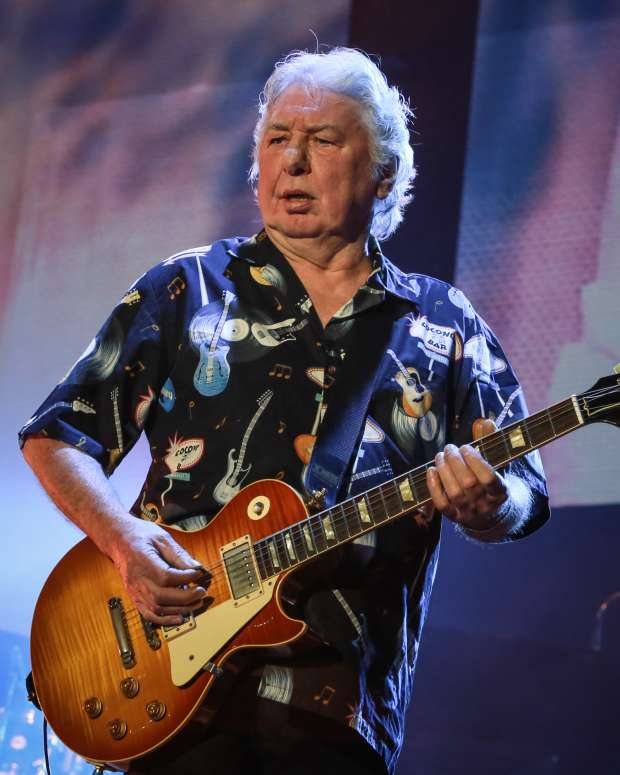 LONDON, UNITED KINGDOM - OCTOBER 29: LONDON, UNITED KINGDOM - MARCH 11: Mick Ralphs of Bad Company performs on stage at the O2 Arena on 29 October 2016  in London, England. (Photo by Christie Goodwin/Redferns via Getty Images)