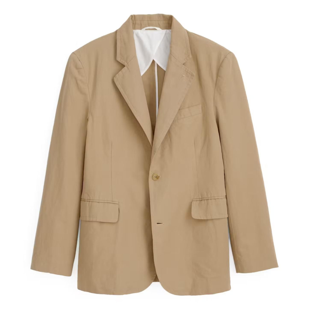 Huckberry Is Selling Alex Mill's Linen Blazers for 40% Off