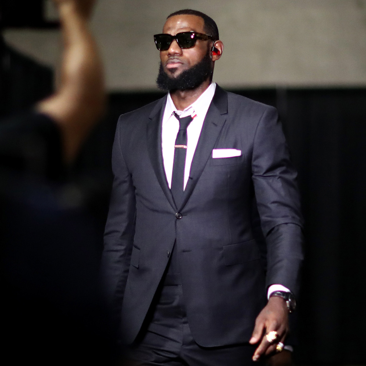 lebron tuxedo shoes