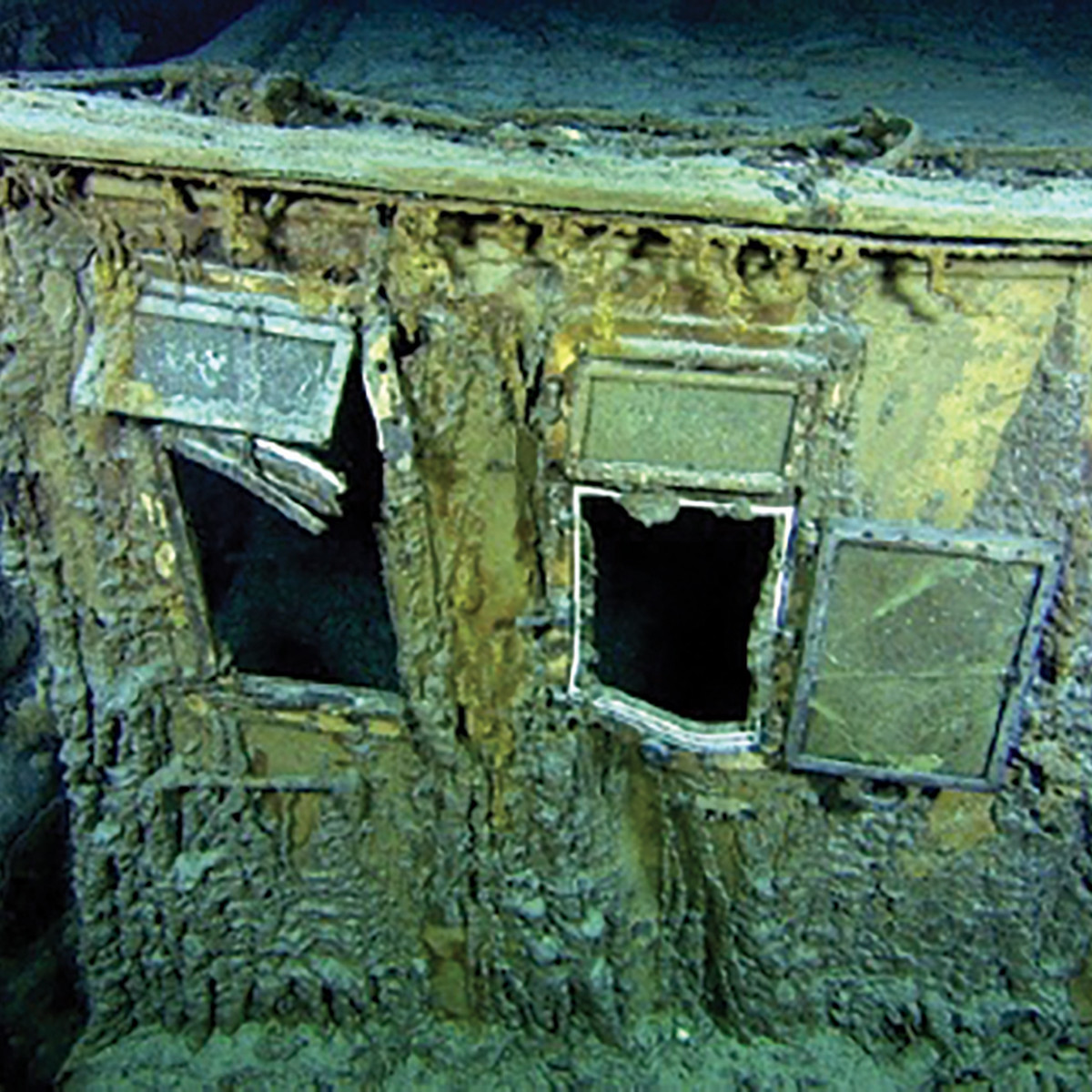 Finding Titanic — 110 Years of Exploration - Men's Journal, image size:1200x1200