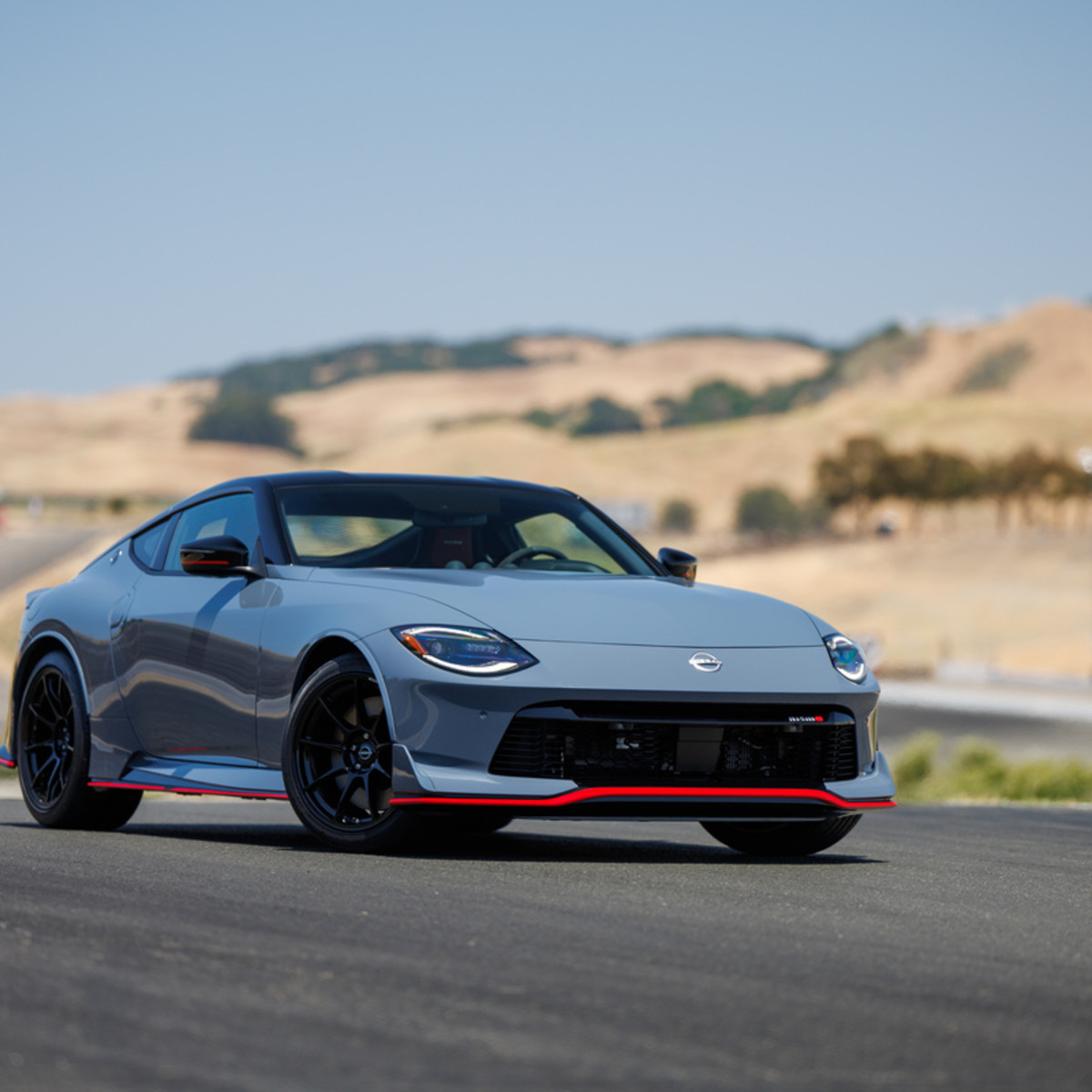 2024-nissan-z-nismo-main.jpg