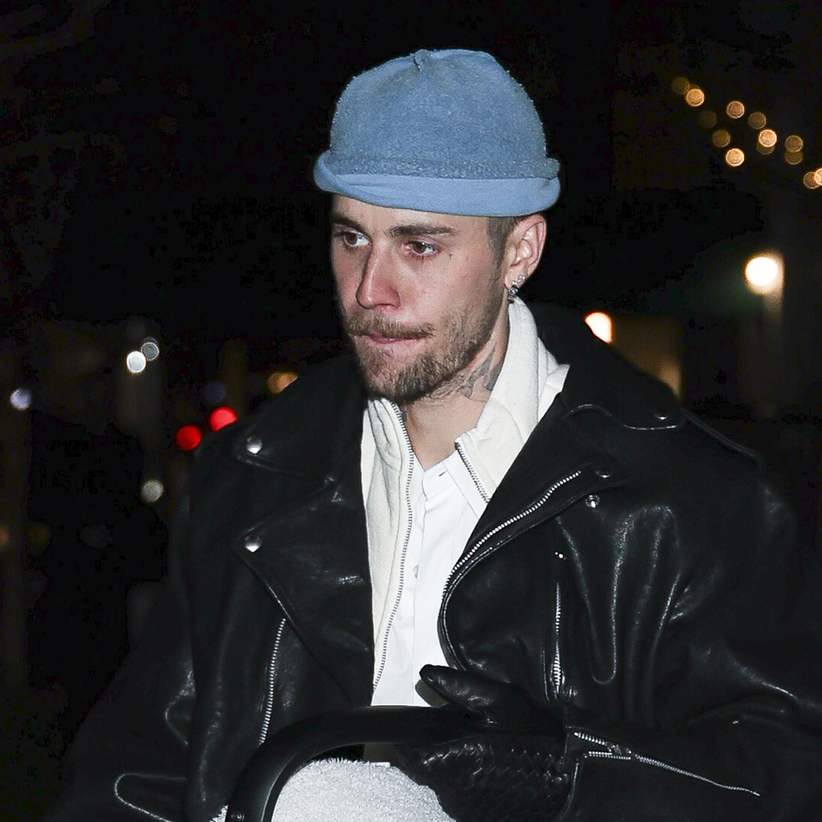 Justin Bieber が口ずけをして飲んだテキーラ。 Justin Bieber Breaks His Silence on 'Being Used' by 'Greedy