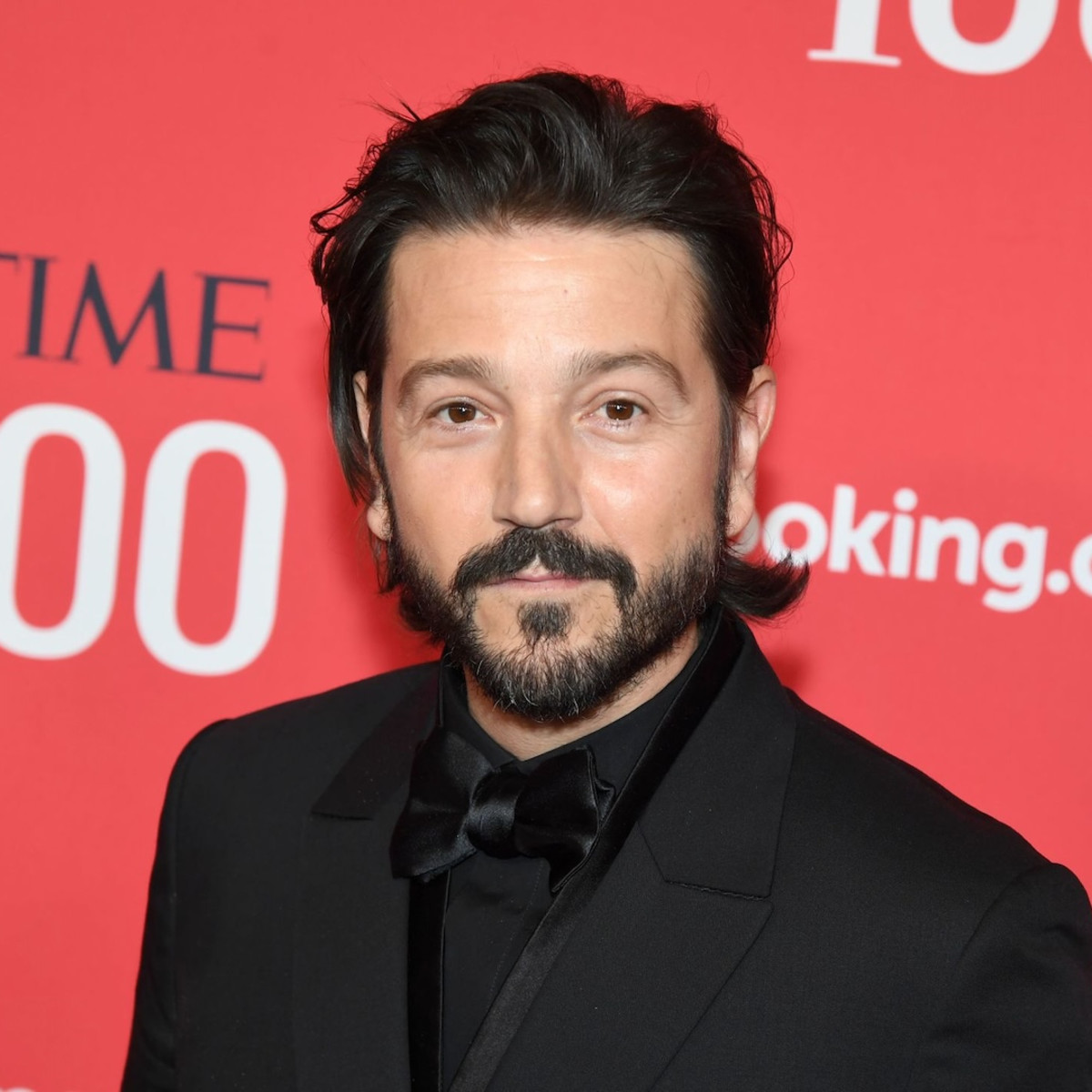 Diego Luna's Net Worth Proves He's a Real-Life Rebel Hero - Men's Journal, image size:1200x1200