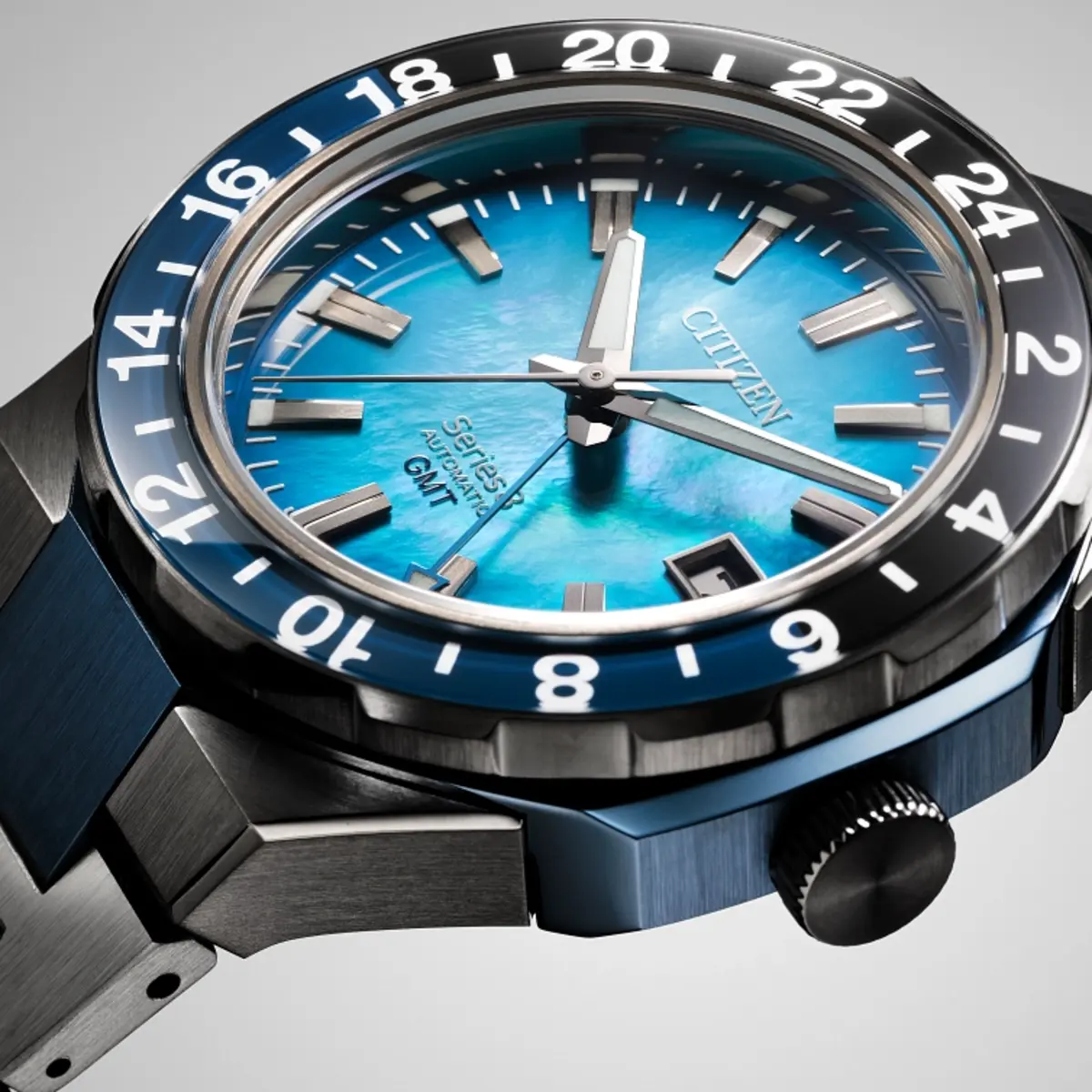 citizen-series8-880-gmt-