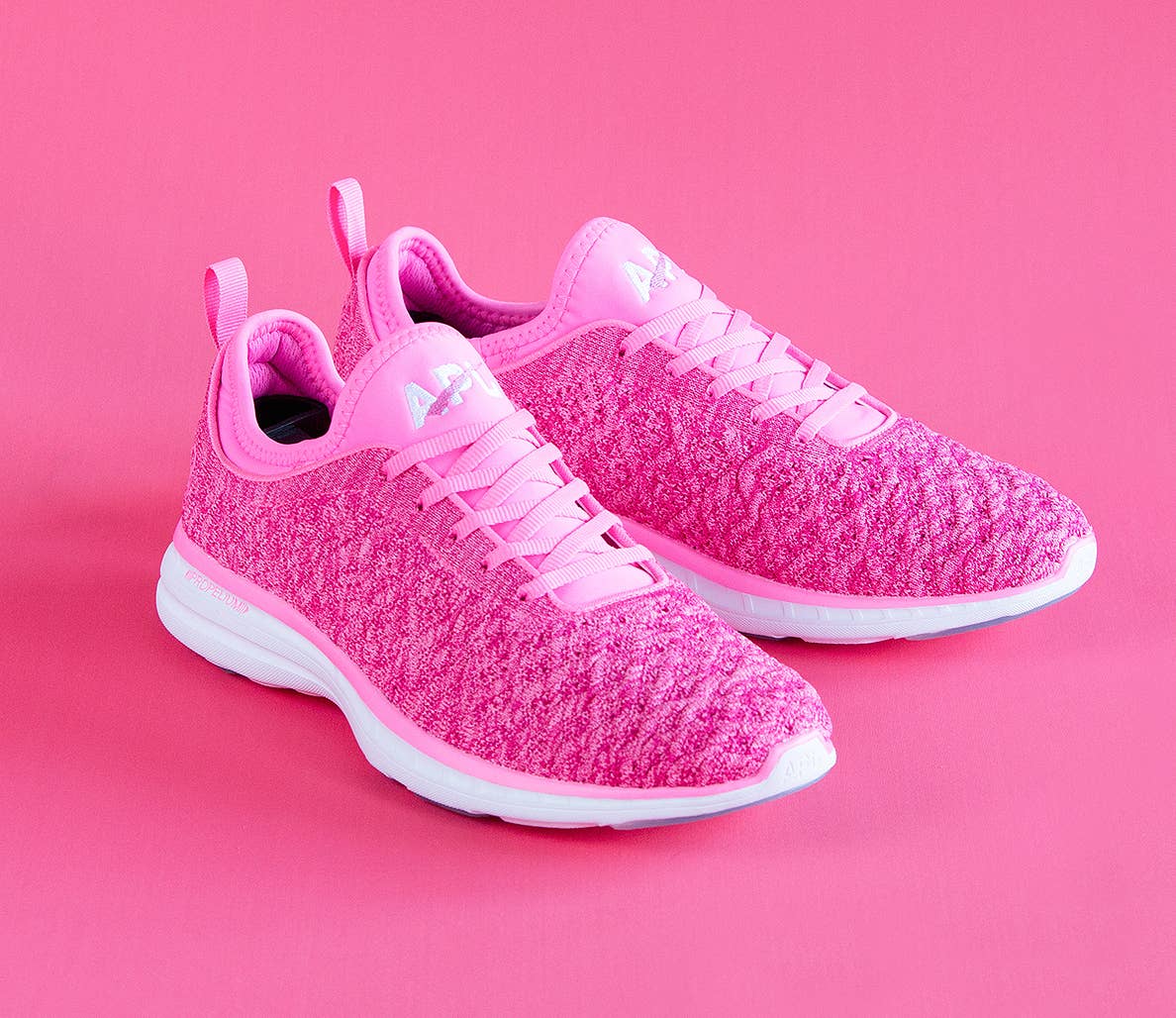 apl-breast-cancer-snearker- 