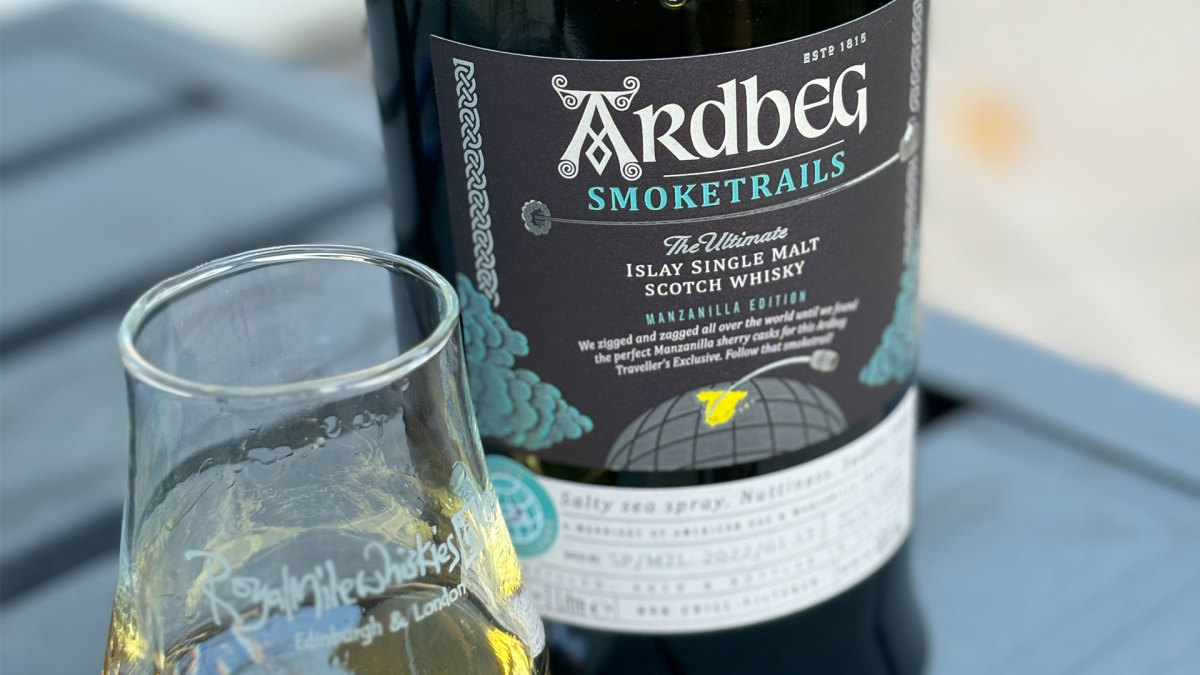 Ardbeg Smoketrails Review: My Favorite Airport Scotch Whisky