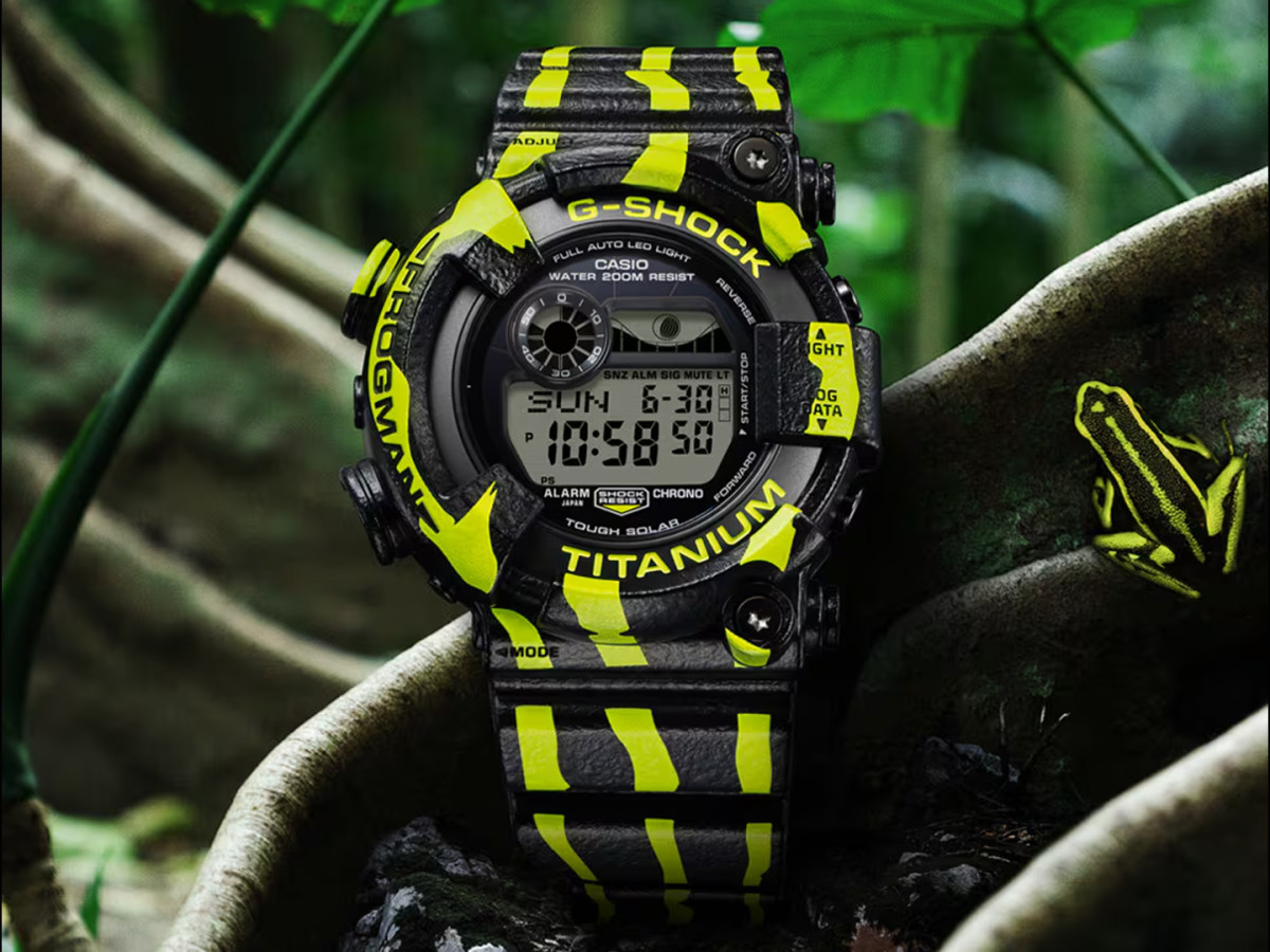 時計 G-SHOCK FROGMAN G-Shock's New Frogman Is Inspired by a Poison Dart Frog - Men's