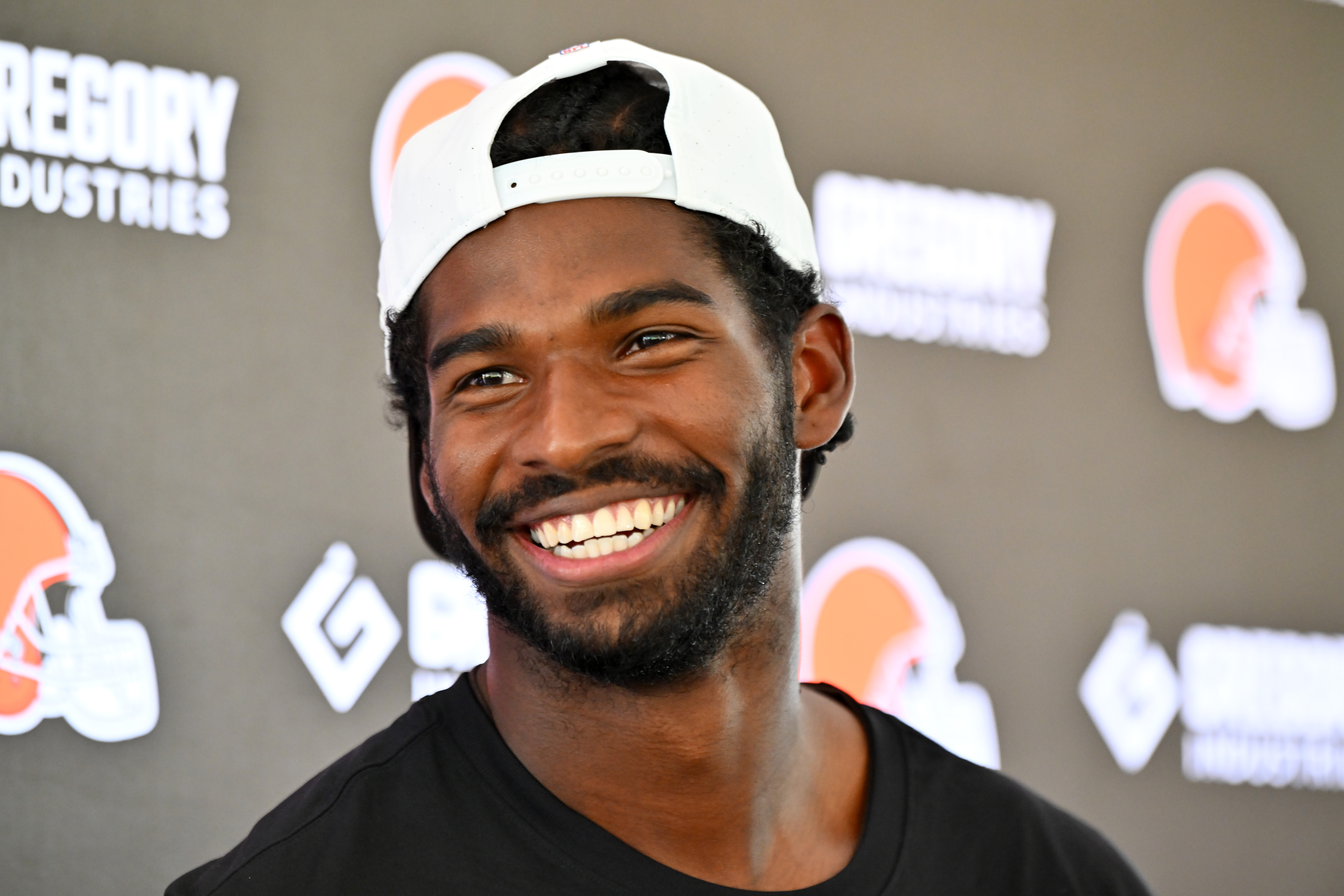 Deion Sanders Sends 4-Word Message Amid Shedeur Sanders' Impressive Browns  Debut - Men's Journal