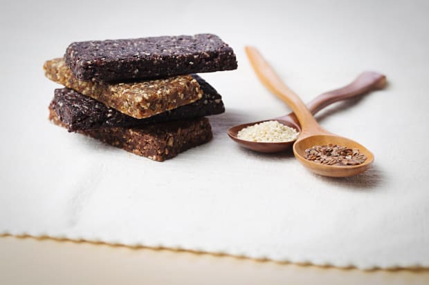 Decoding Protein Bars: How to Pick the Right One