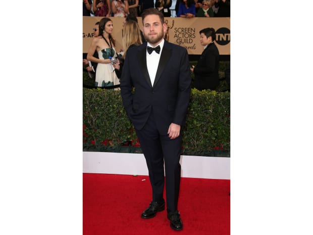 Photos: Jonah Hill's stunning weight loss 11 3 jonah hill shows off his new lean physique
