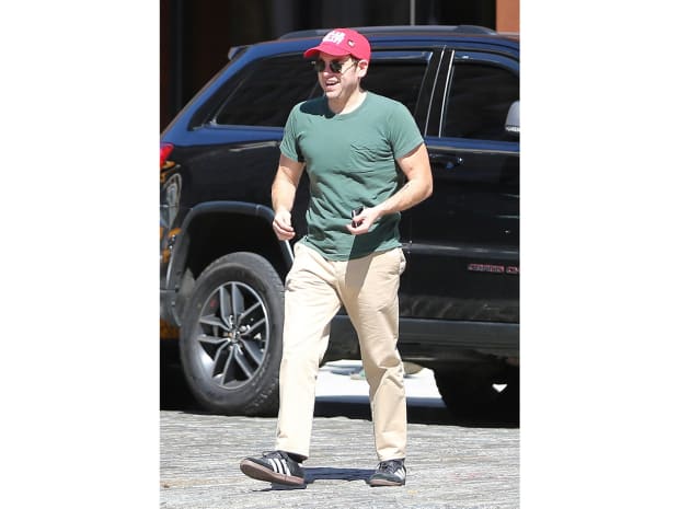 Photos: Jonah Hill's stunning weight loss 13 5 jonah hill shows off his new lean physique