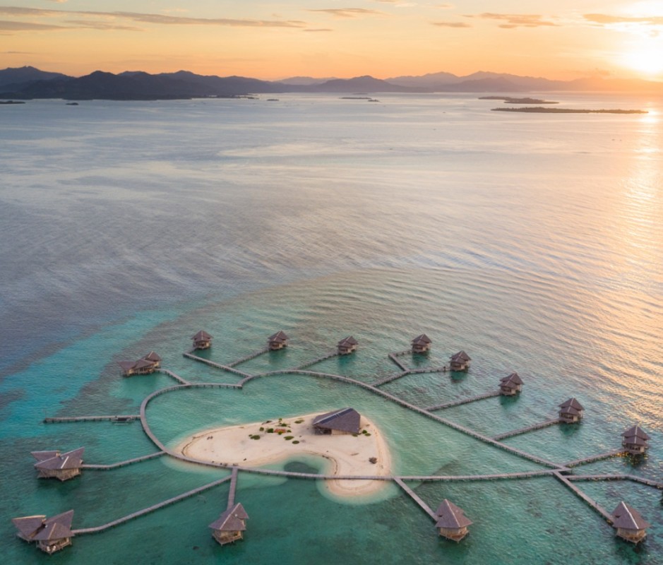 The 23 Best Overwater Bungalows in the World