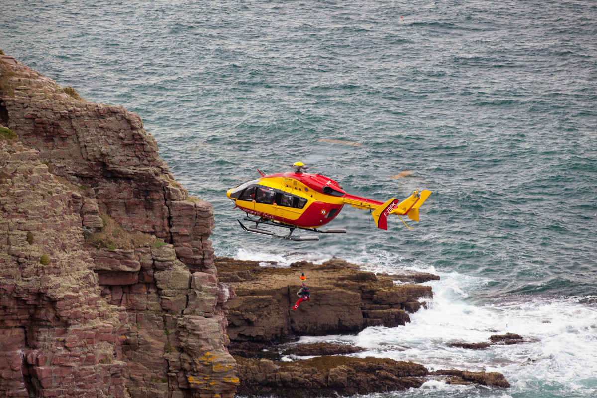 Harrowing Footage Shows Cliffside Helicopter Rescue of Stranded Hiker