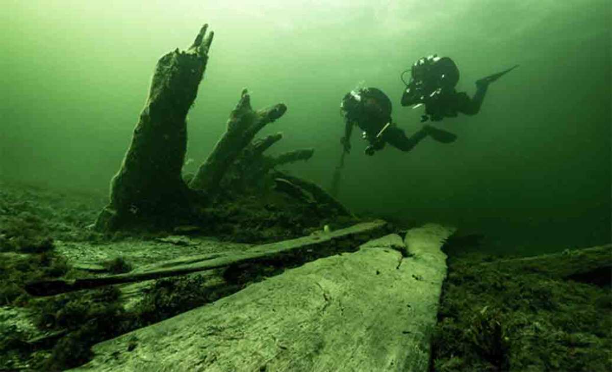 Marine Archaeologists Find Medieval Treasure in Sunken Battleship