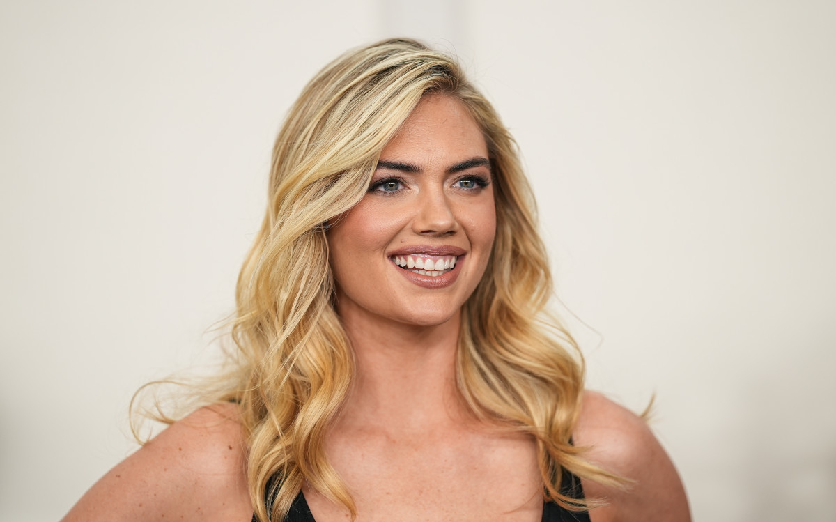 Here's How Kate Upton Trained for Her 'SI Swim' Cover Shoot