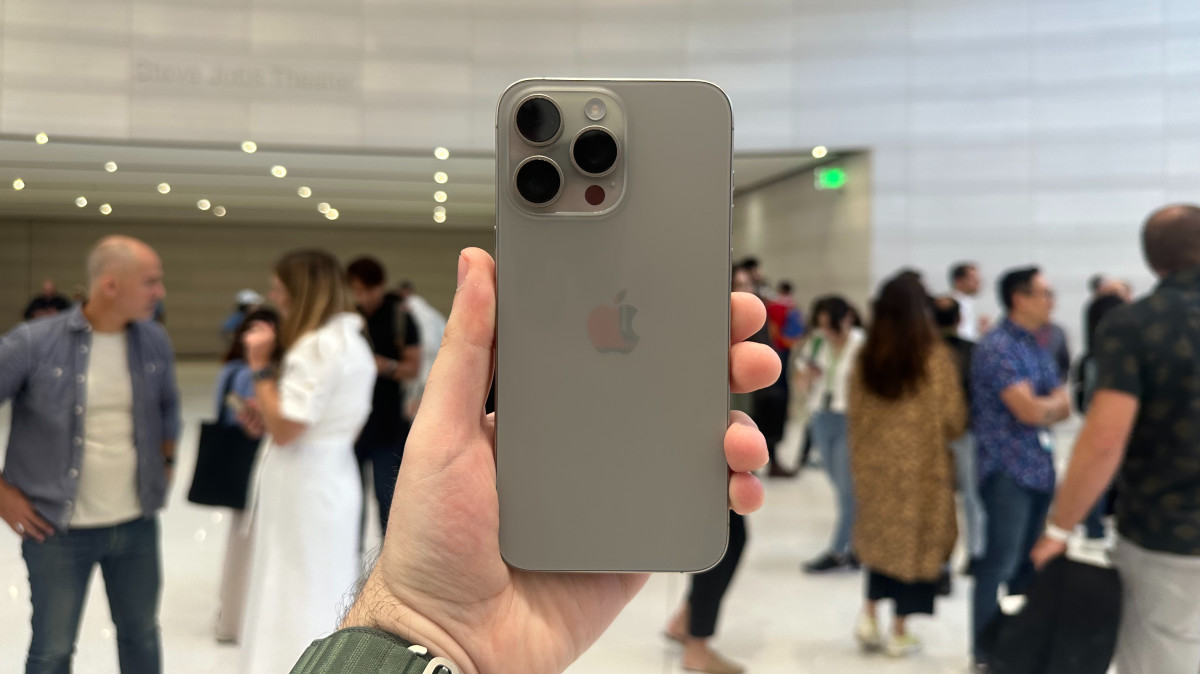 How Good Are the iPhone 15 Pro Cameras? We Had a Photographer Put Them to the Test