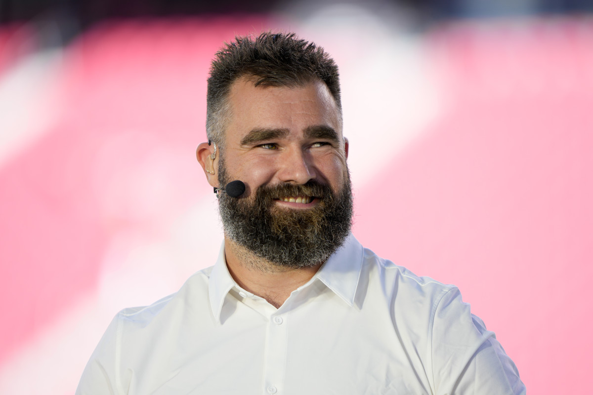 Jason Kelce Has 3-Word Message After Taylor Swift Announcement