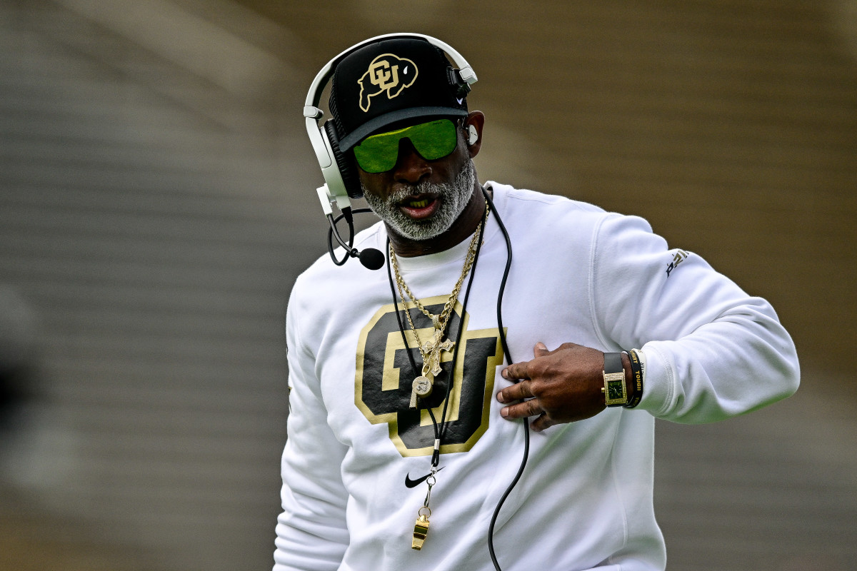 Deion Sanders razkril, da je bil zdravljen zaradi raka na mehurju in da so mu odstranili mehur