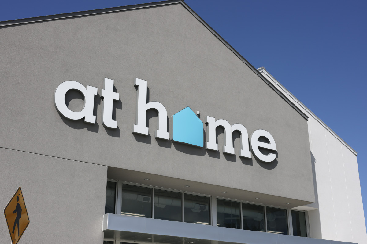 At Home Store Files for Bankruptcy