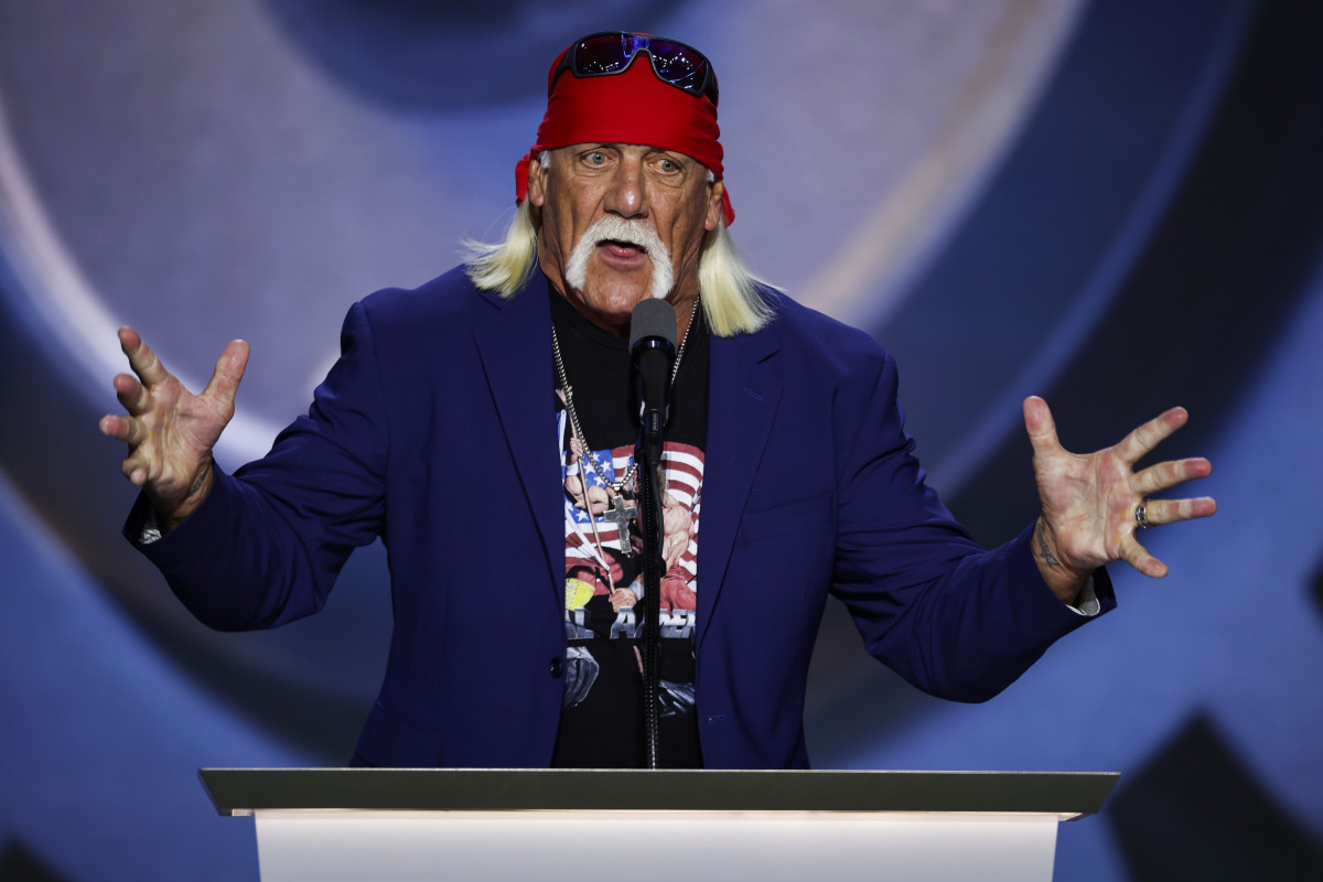 Legendary Wrestler Hulk Hogan Reportedly Dead at 71
