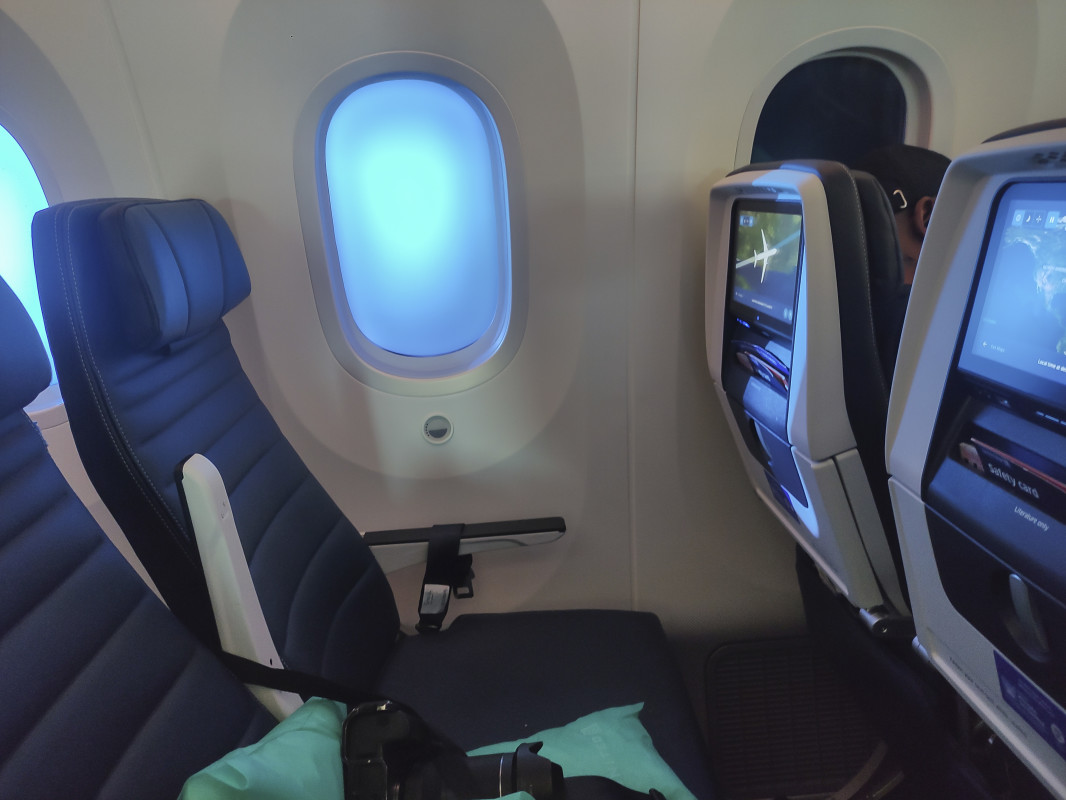Delta and United Sued for Selling Window Seats Without Windows