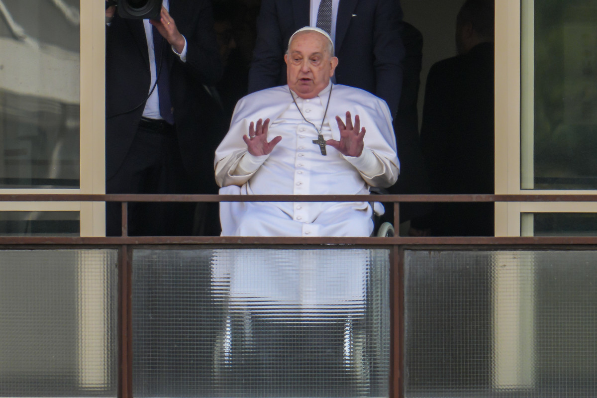 Pope Francis Makes First Public Appearance Since Battling Life-Threatening Disease
