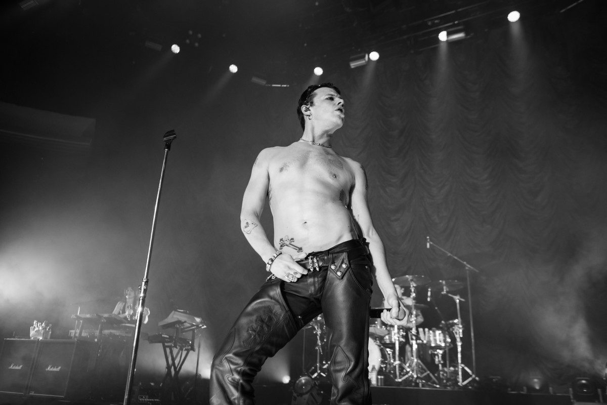 Young Rocker Puts Tour on Pause to Pay Tribute to Ozzy Osbourne